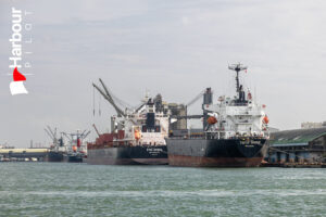 Bulkers a Kaohsiung