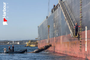 Pilot disembark Aqualoyalty
