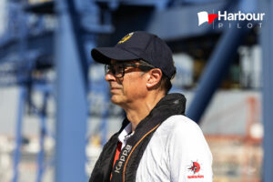 Pilot on board Seaspan Beauty