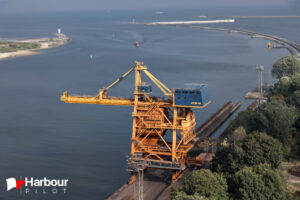 Świnoujście port entrance